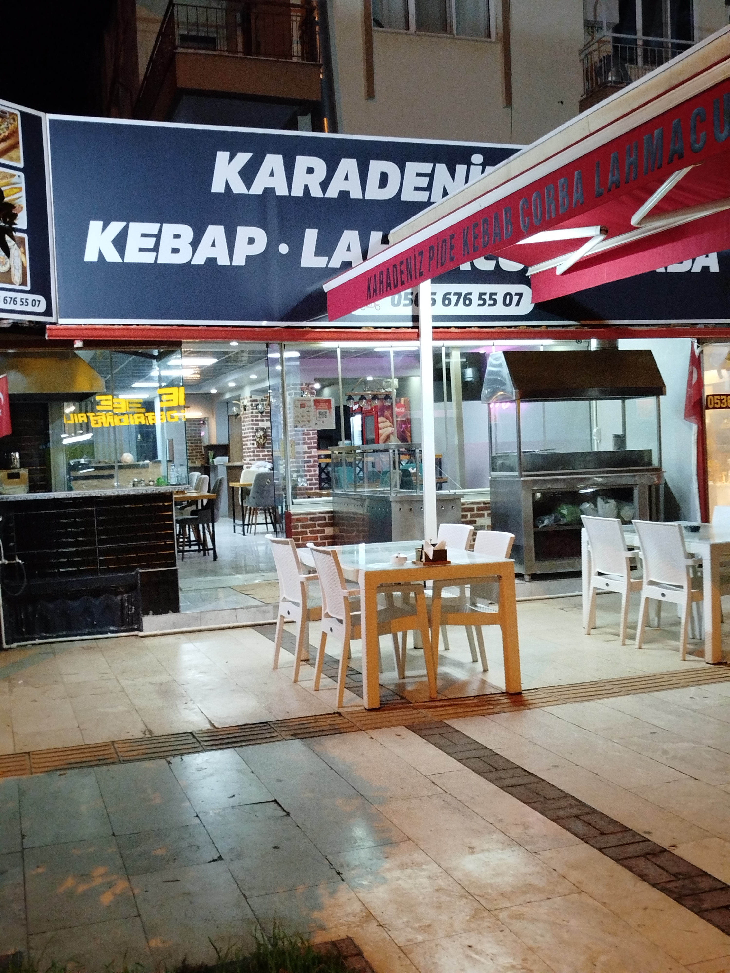 Karadeniz Pide 55 - Restoranımız